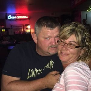 Meet your Posher, Lora